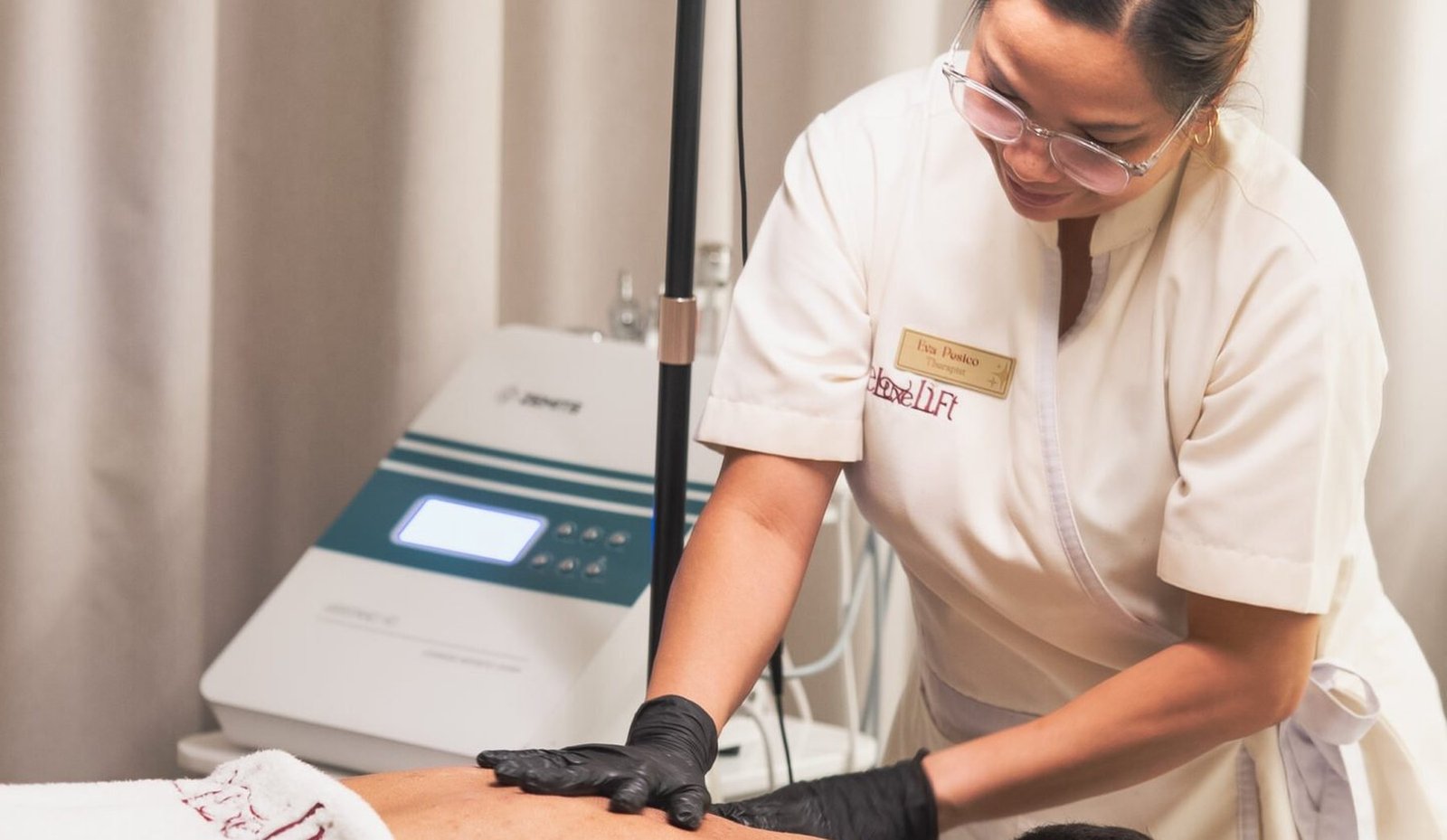 Premium treatment space at The Luxe Lift Abu Dhabi